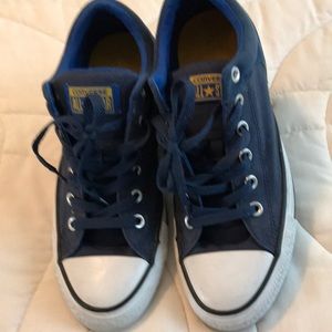 All-Star Converse men 8 women 10 Navy blue with deep yellow padded insole